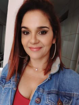 <em>Alejandra M.</em>